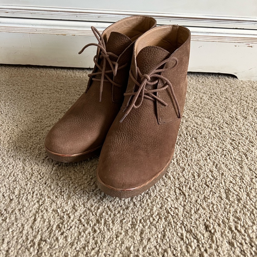 Lucky brand Wedge Boot, size 10